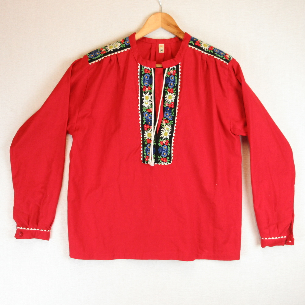 Vintage Scandinavian Folk Style Top Size 42